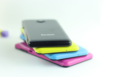 【紐維N9 新款四核4G ROM+512MB RAM 500萬(wàn)攝像頭送香水味移動(dòng)電源】?jī)r(jià)格,廠(chǎng)家,圖片,手機(jī),南京彰申通信設(shè)備-